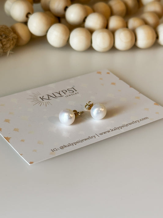 Ori Pearl Studs