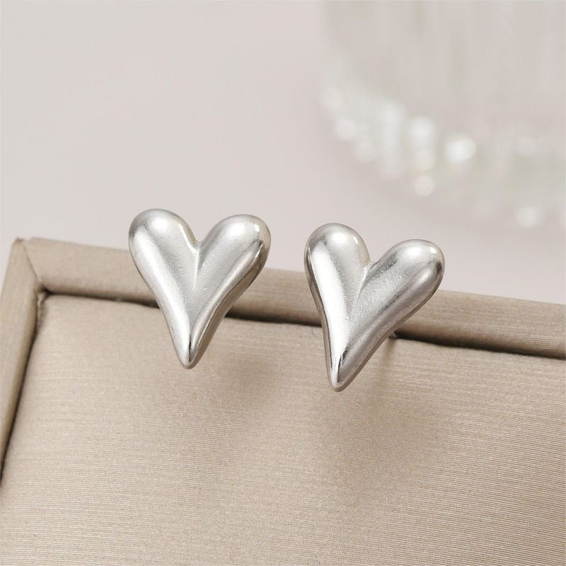 Amore Earring Studs