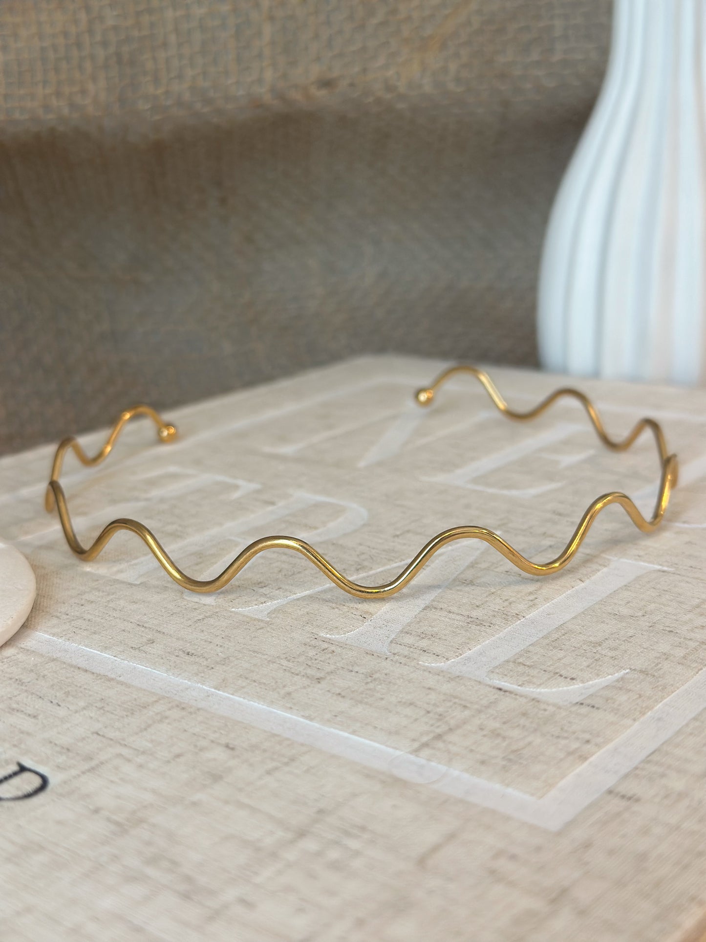 Waves Choker