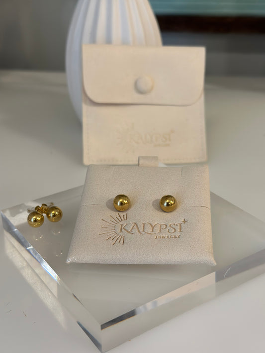 Lia Earring Studs